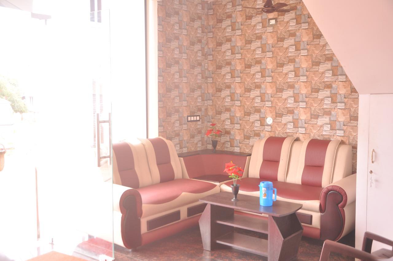 Rāmeswaram Hotel Sr Residency מראה חיצוני תמונה